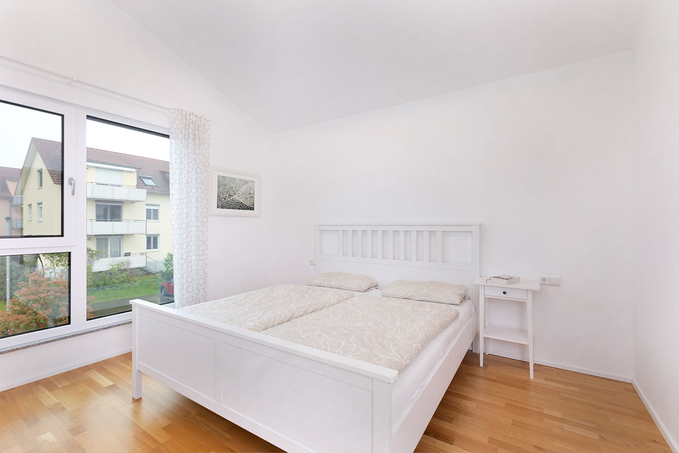 U304-Einfamilienhaus-schlafzimmer-weiß