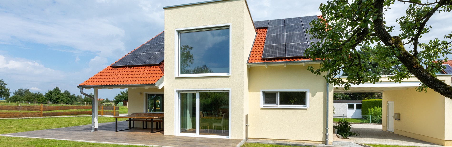 Charmantes Einfamilienhaus mit l&auml;ndlichem Flair - Header